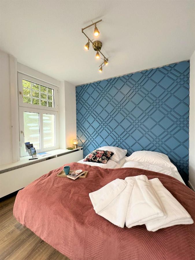 Zentrales Apartment Am Hafen Inklusive Netflix! Emden Bagian luar foto